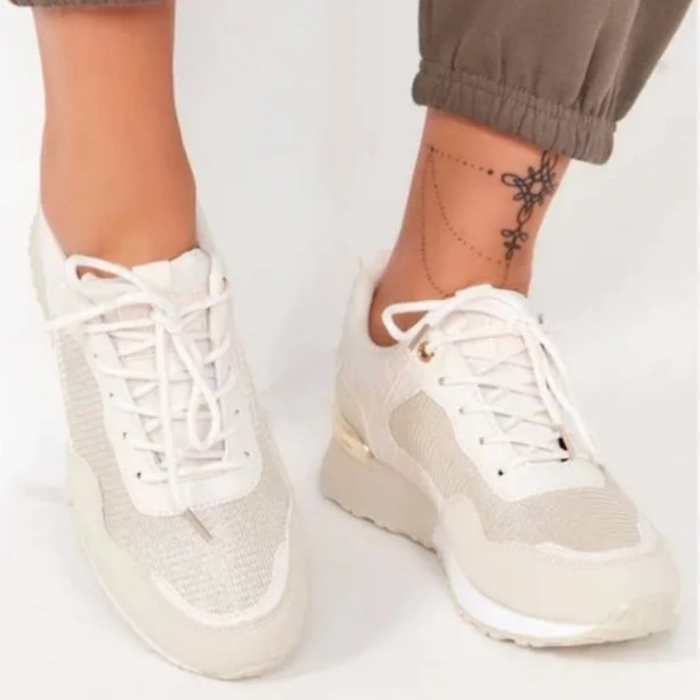 Banana Republic Knit Sneaker- New With Tags